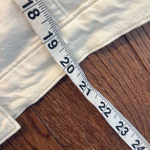 Abercrombie & Fitch NWT white cropped zip front jean jacket large - Picture 6 of 9
